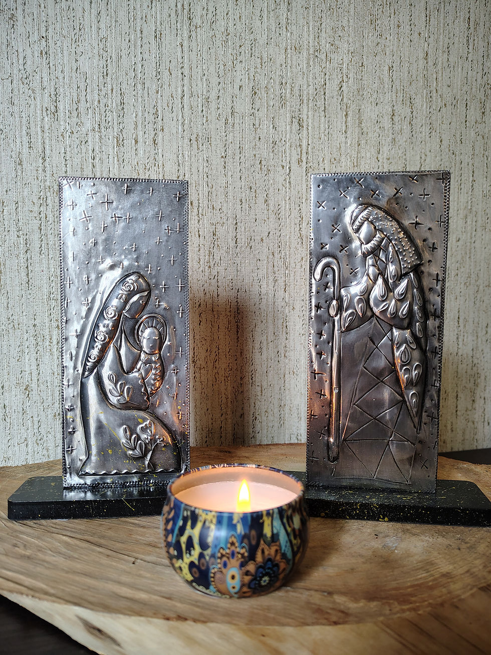 PESEBRE REPUJADO GRABADO