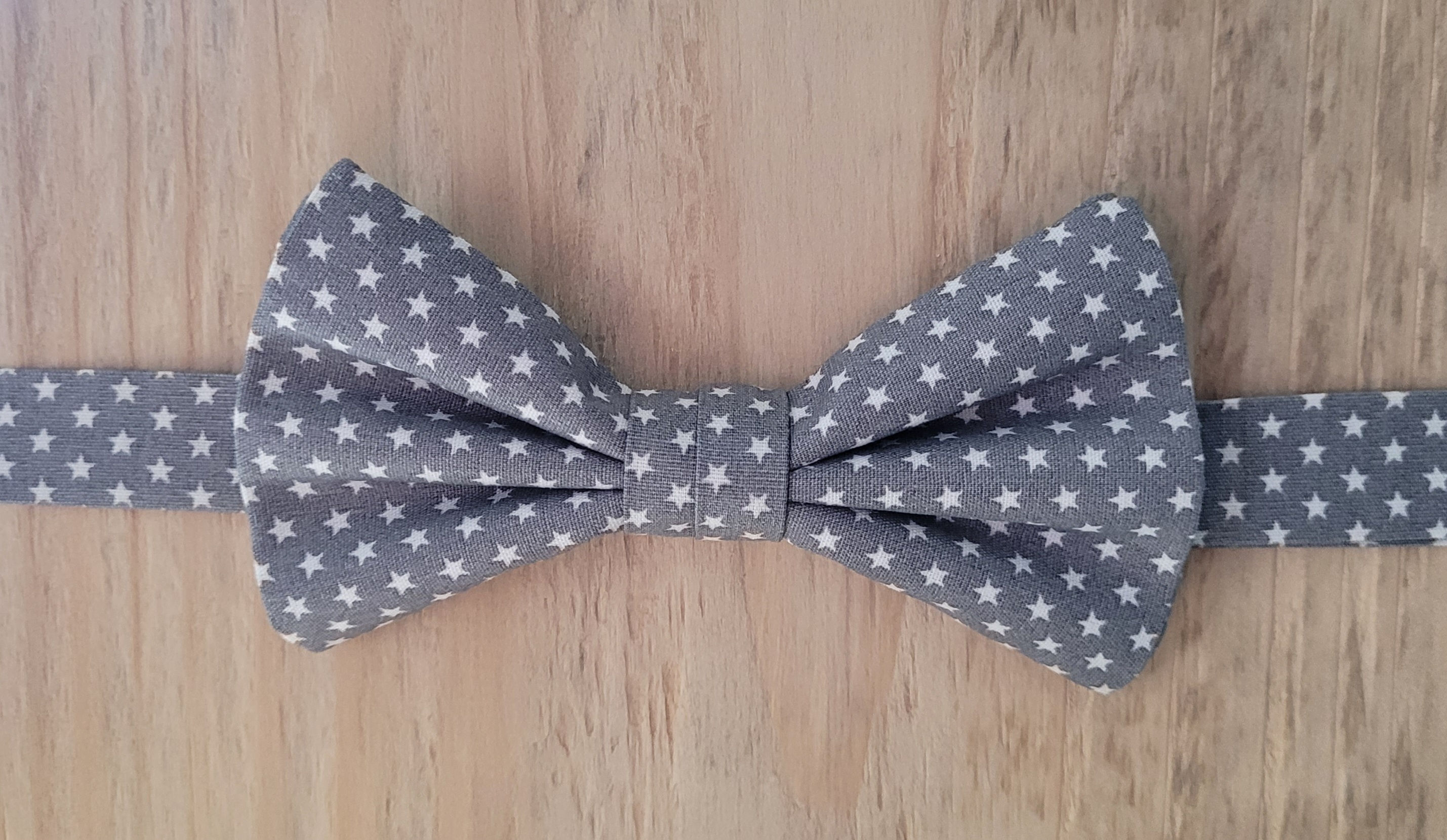 Nœud Papillon Adulte Droit GRIS Motif étoile.