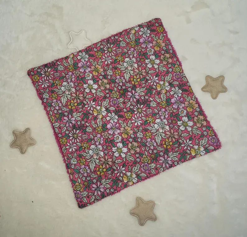 Miniature : lot de lingettes nettoyante Femme.