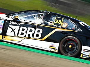 Enzo Elias larga da sétima posição e fica a apenas 0.126s de avançar ao Q3 da Stock Car Pro Series, em Interlagos