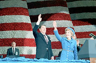 Image of Ronald and Nancy Reagan waving.