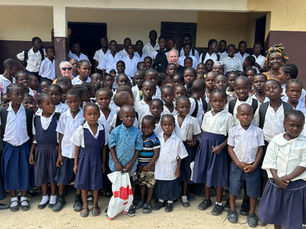 Er det vanskelig å finne en gave med mening?  Prøv "GI GAVEN VIDERE"