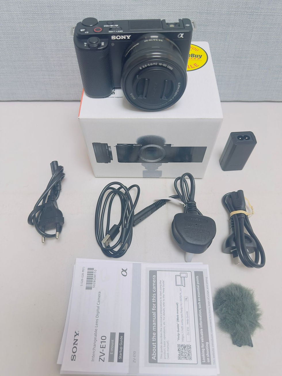 Sony ZV-E10 as-new condition with flip-out touchscreen and built-in microphone