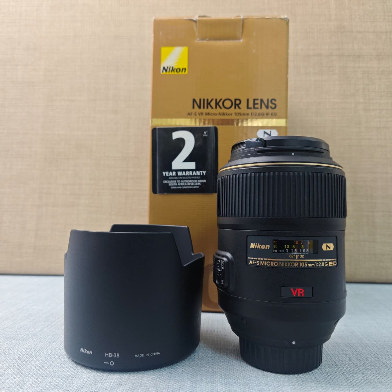 Nikon AF-S VR Micro-NIKKOR 105mm f/2.8G IF-ED Macro Lens – Demo Unit / Boxed