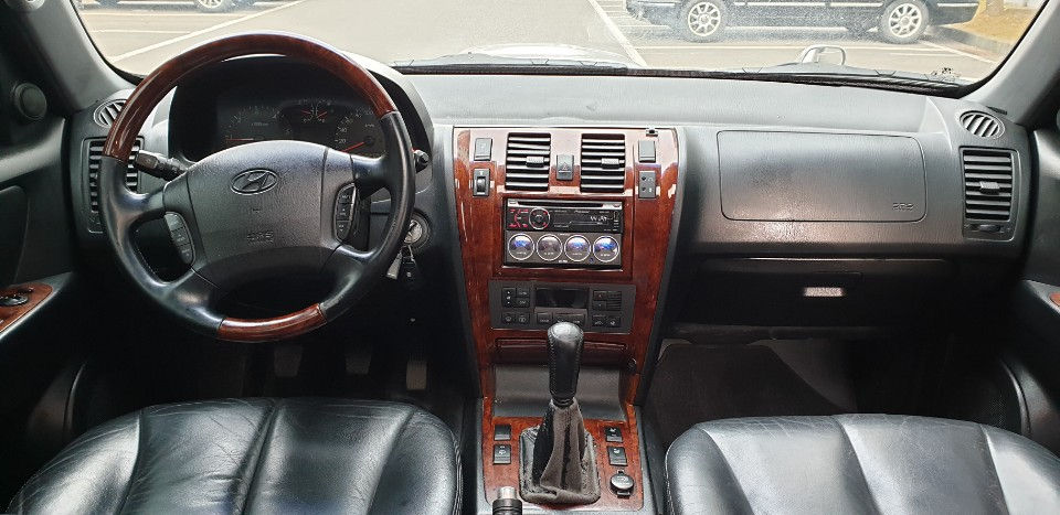 Миниатюра: HYUNDAI TERRACAN_JX290_4WD_MT