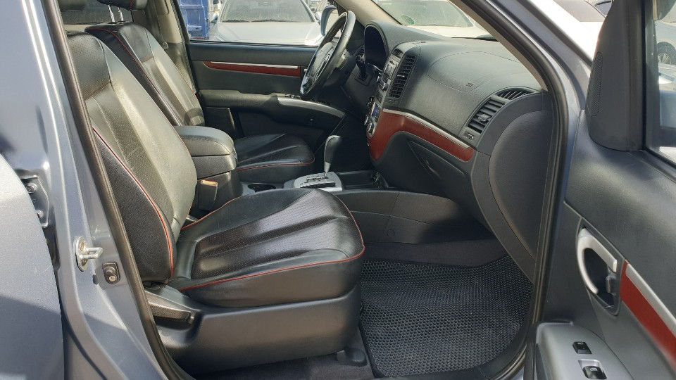 Миниатюра: Hyundai SantaFE_MLX_2WD_2008y