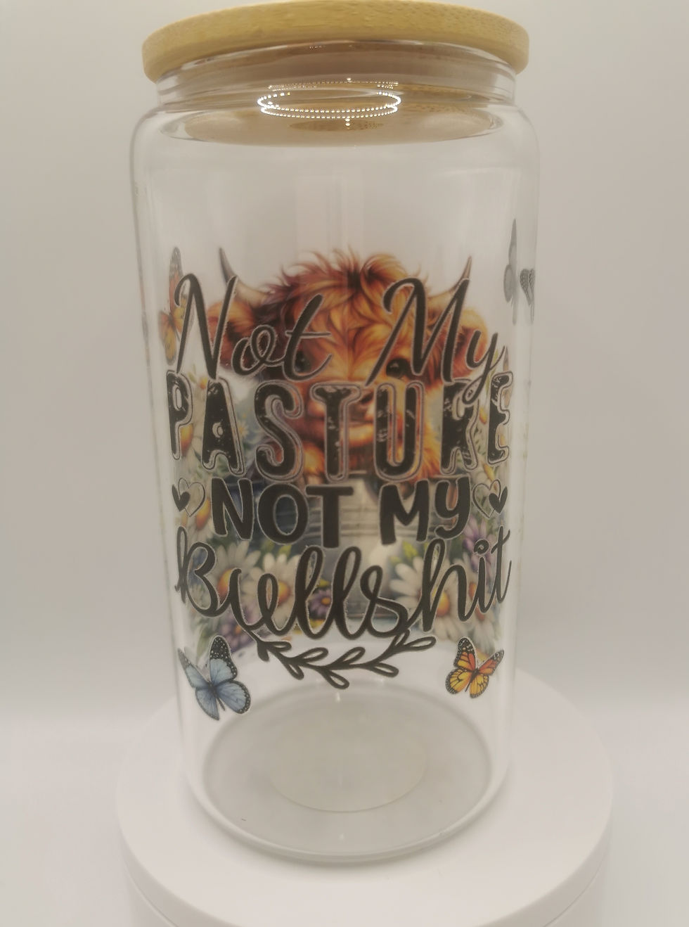 Thumbnail: Funny highland cow glass tumbler with quote “Not My Pasture, Not My Bullshit”, 16oz glass cup with bamboo lid