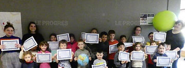 les-enfants-ont-appris-l-astronomie-au-c