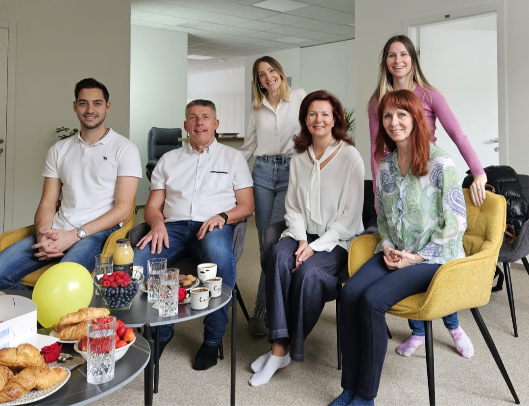 Writer: EES Harmonija Telesa in Srca
