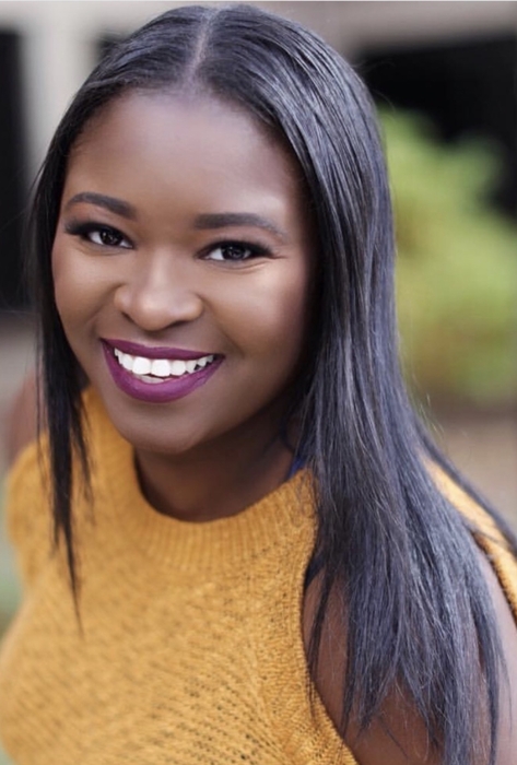 H O M E | Lisa Custom