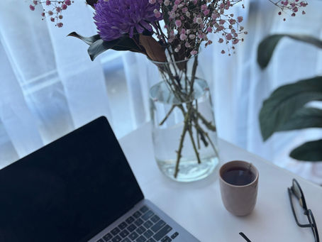 ADHD working surrounded by notes - ADHD counselling for women at KORA TERRA Bayswater Melbourne