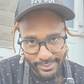 Darian Gavin_edited.jpg