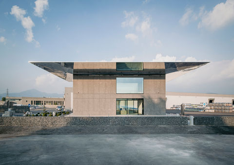 _1FM9335-Pano 2.jpg