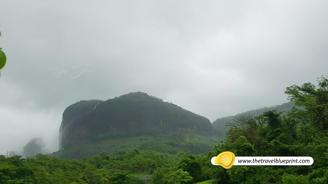 Photo Point On the way to Devkund Waterfall