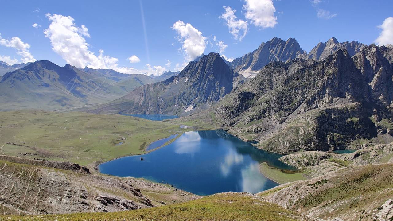 Twin Lake - Vishansar & Kishansar. 