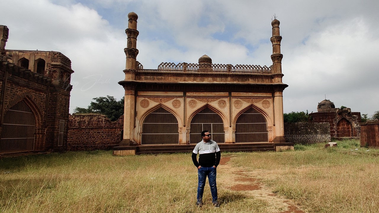 Tomb of Ibrahim Barid Shah