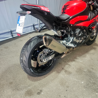 Motorradreifen auswuchten und montieren Profi Service