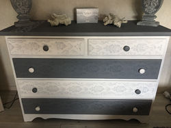 Commode relookée gris et blanc