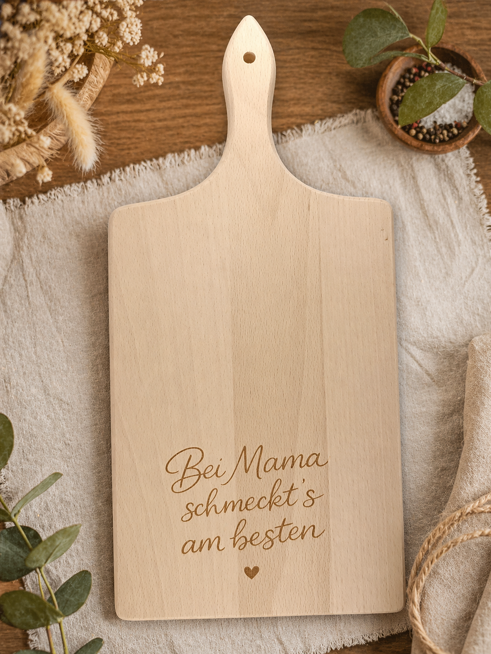 Miniaturbild: Vesperbrett Buche mit Stiel „Bei Mama schmeckt’s am besten“