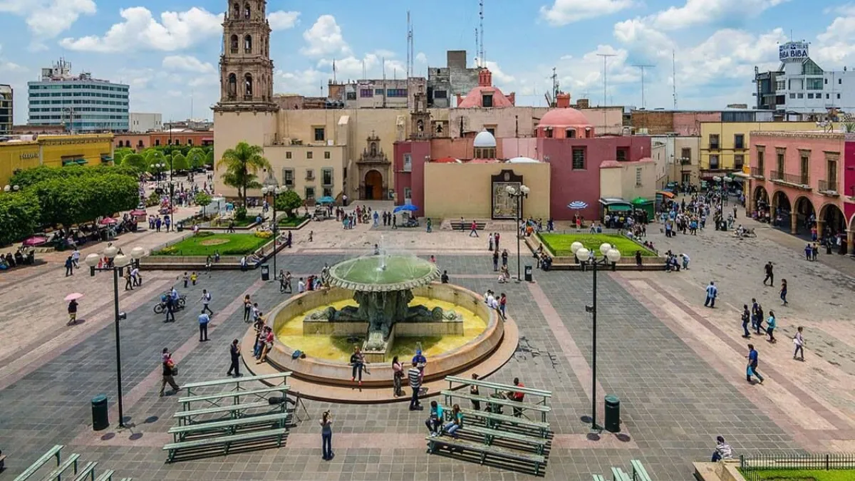 ve_de_shopping_en_leon_guanajuato_capital_mundial_de_la_piel_y_calzado.jpg_2053806280.webp
