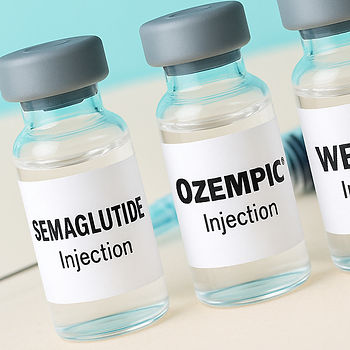 Natural weight loss alternatives to ozempic semaglutide in Naples, FL clinic.