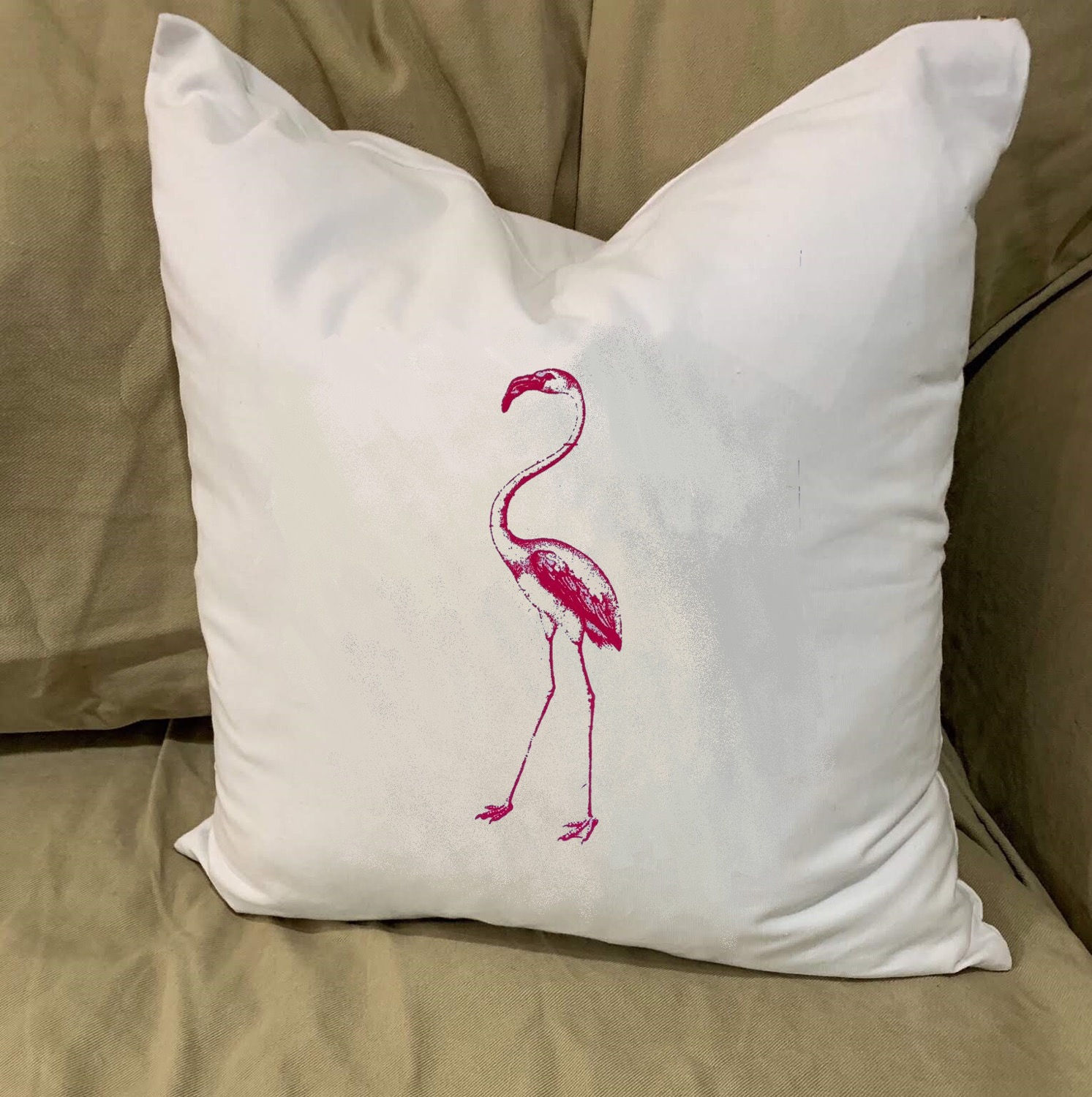 FLAMINGO PILLOW WITH FEATHER INSERT 