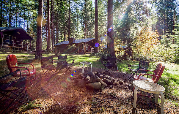 mckenzie-river-cabins-fire-pit.jpeg