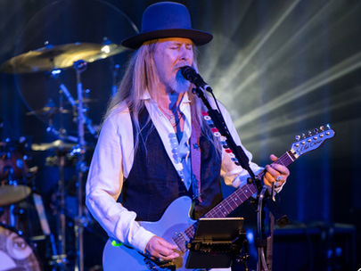 Jerry Cantrell brings the "Brighten" tour to The Aztec Theater in San Antonio 4-22