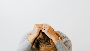 Personne épuisée par le travail, en burn-out