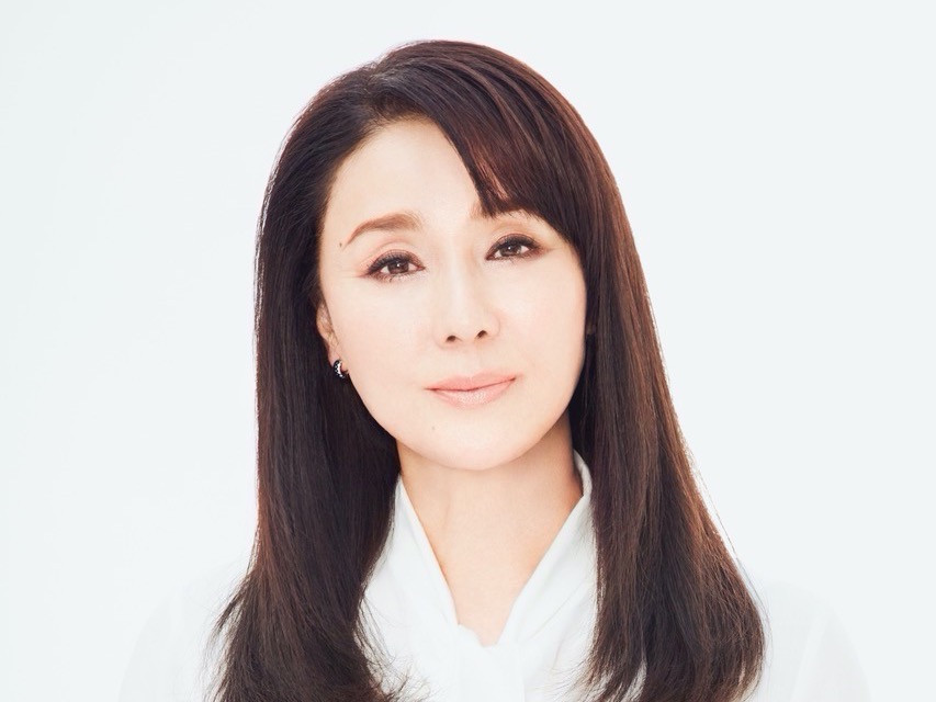 【中古】 八月のシャネルスーツ/幻冬舎/浅野裕子 Amazon.co.jp: 浅野ゆう子 Fashion Book Ray特別編集 Yuko Asano