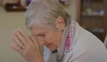 Adulta mayor tiene esperanza de pensionarse