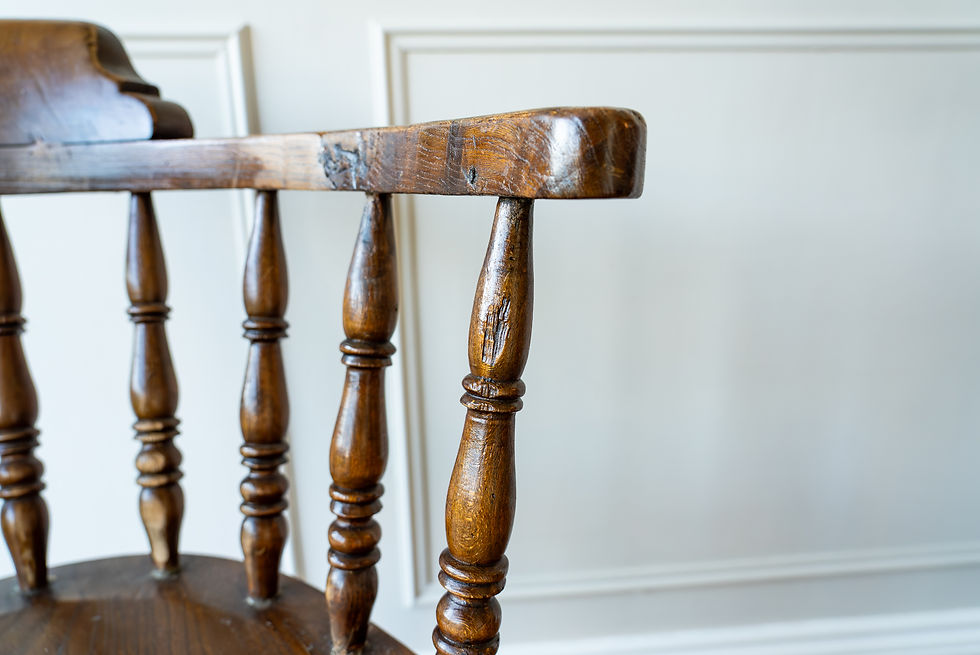 Thumbnail: Antique Windsor Smokers Bow Chair