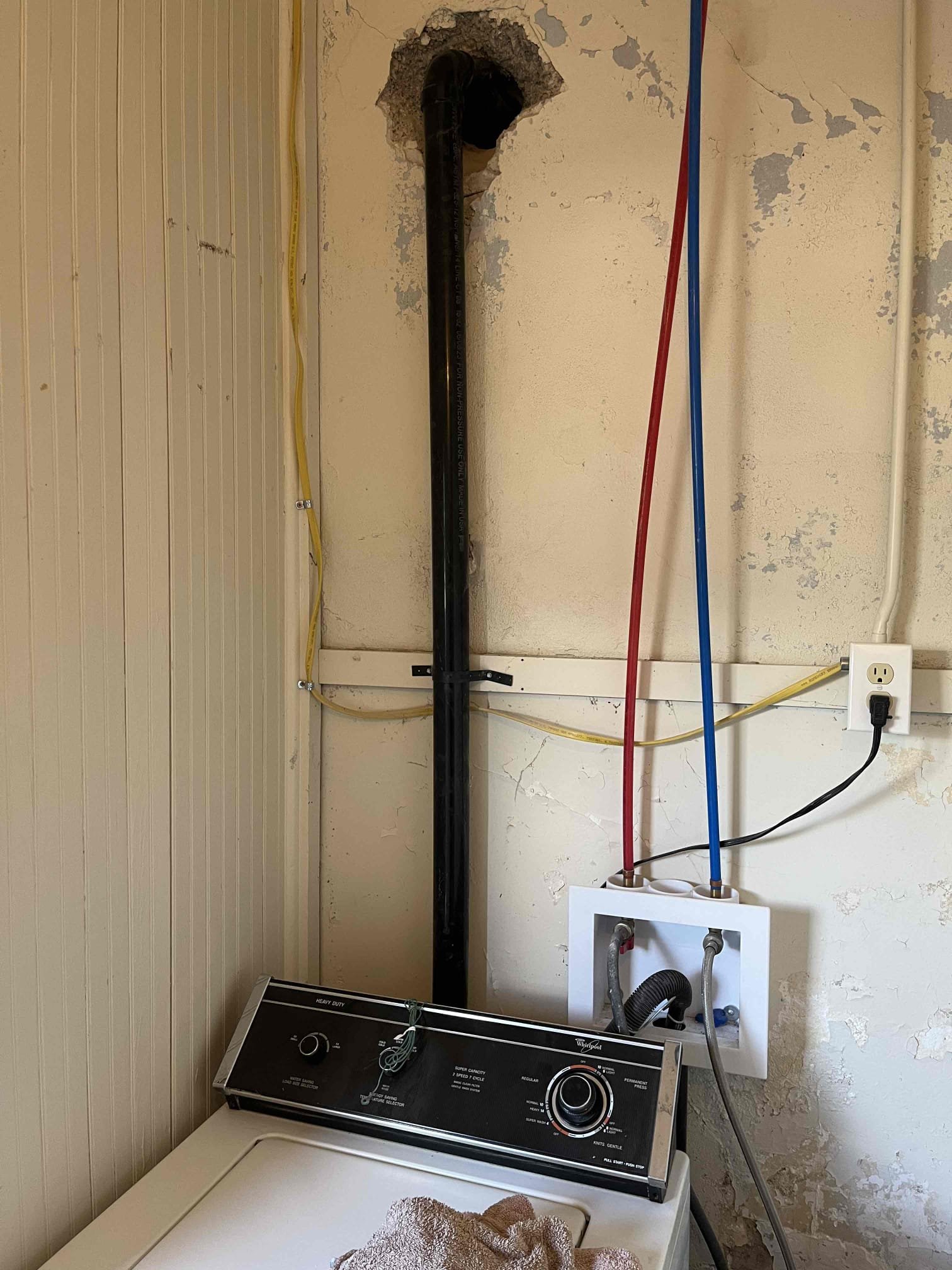Image illustrating the value of heat pump service, offering an efficient alternative to boiler repair ('boiler fix near me') and potentially reducing the 'cost to replace a water heater' by providing comprehensive heating and cooling solutions.
