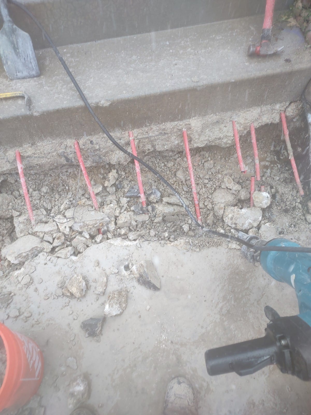 Pioneer Mini Split Troubleshooting Guide PDF. A helpful resource for heating and cooling companies and homeowners dealing with issues with their ductless mini split systems, particularly the heat pump outside unit. Find solutions and maintenance tips.