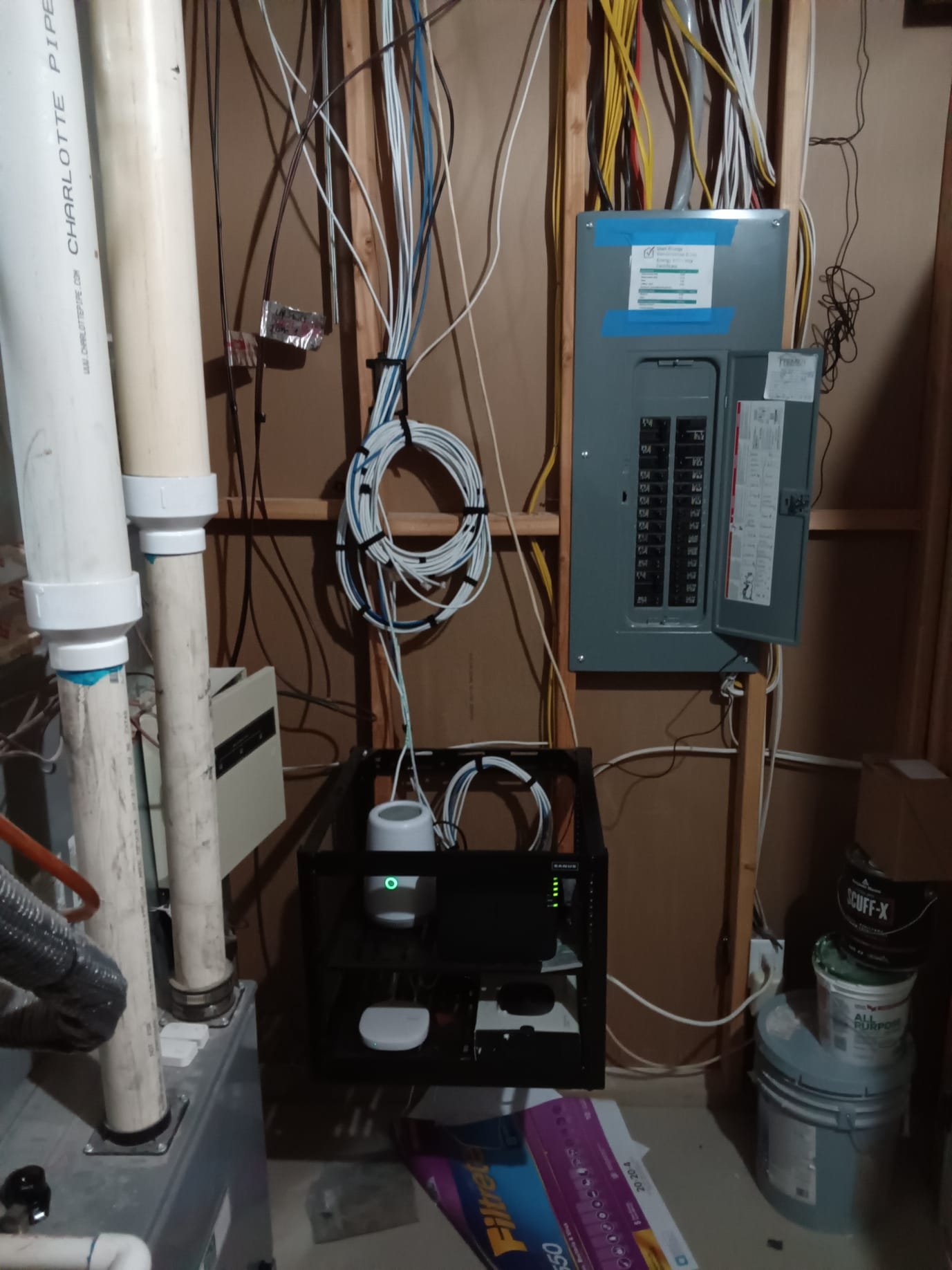 Image depicting effective smoke damage cleaning, relevant to residential smoke damage diagnosis and smoke damage insurance claims. Shows a before-and-after cleaning comparison, highlighting soot removal and restoration.