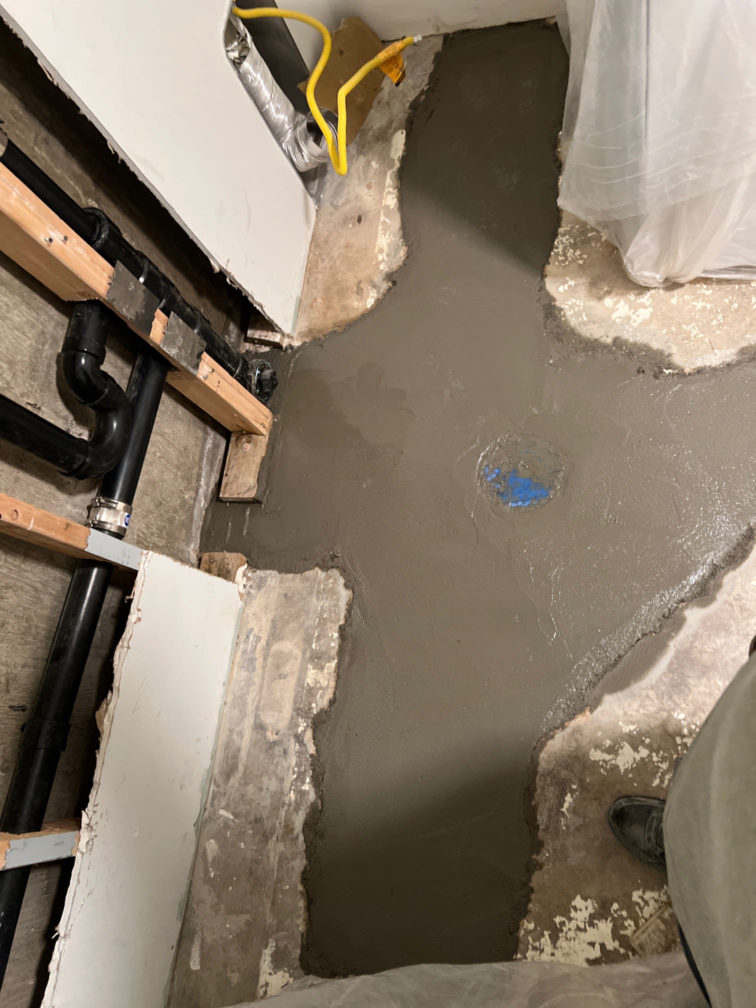 Image depicting residential flood cleanup, highlighting the importance of whole-home water filtration for post-flood safety. Professional 24-hour flood cleanup services ensure clean, safe water for your home after a disaster. Find local residential flood cleanup experts.