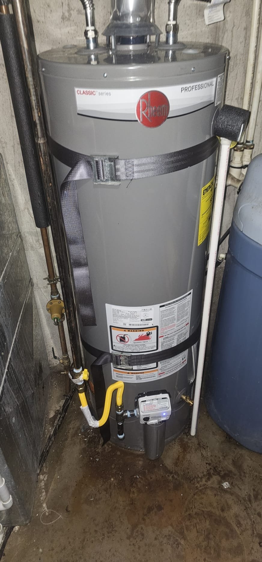 Image depicting main line cleaning, relevant to residential fire cleaning services. Addresses troubleshooting and maintaining plumbing systems post-fire damage to prevent further issues.