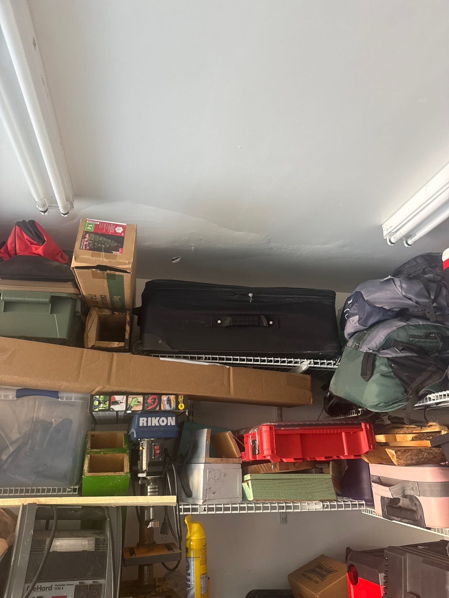 Image of a modern gas combination boiler installation, showcasing a compact and efficient home heating system. This illustrates how a water boiler works to provide both heating and hot water on demand, a key benefit of combination boilers.