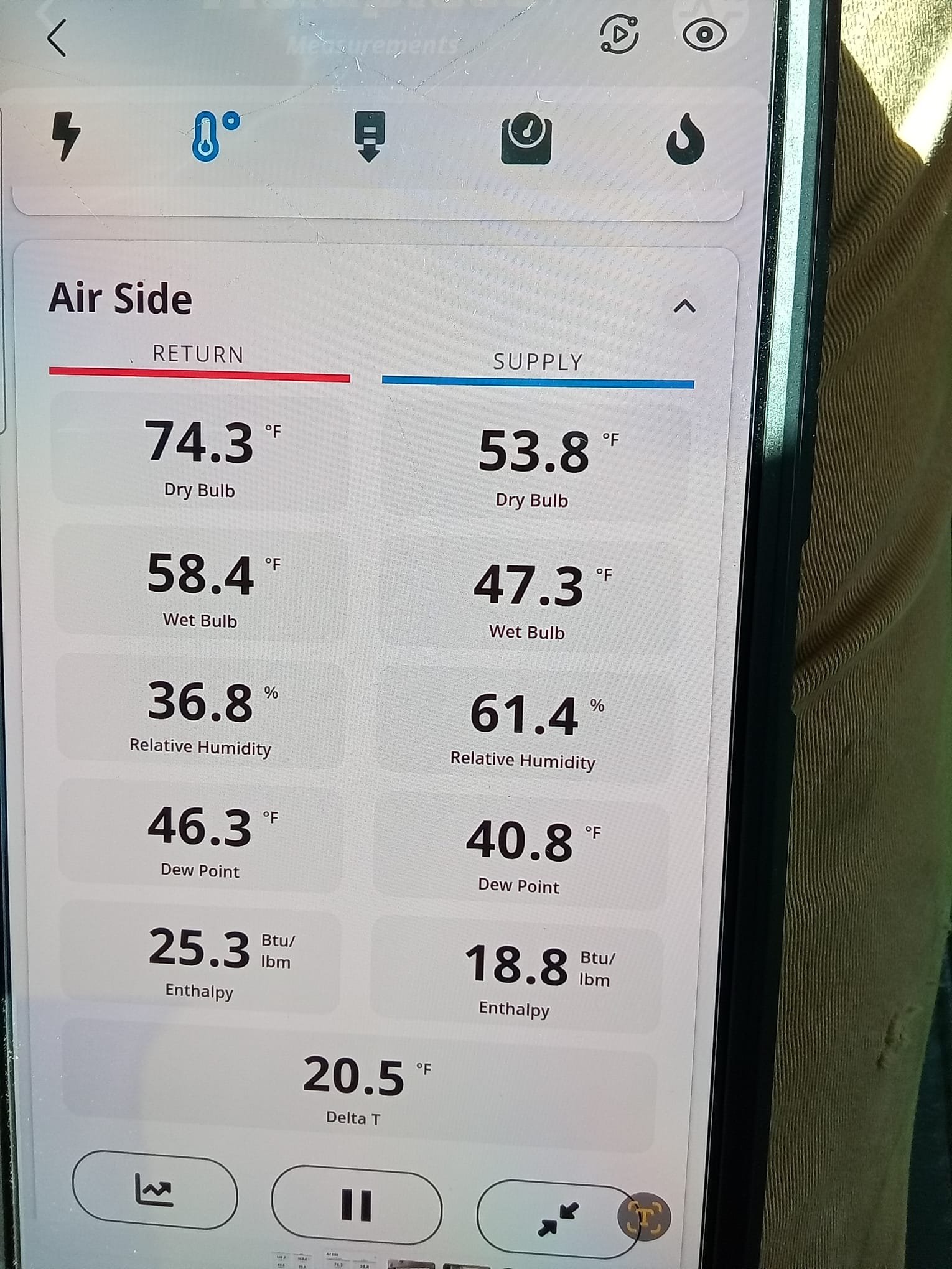 Close-up of essential air replacement filters, crucial for maintaining clean air and efficient operation in central air systems. Regular central air conditioner replacement filters ensure optimal performance and extend the lifespan of your central air unit.