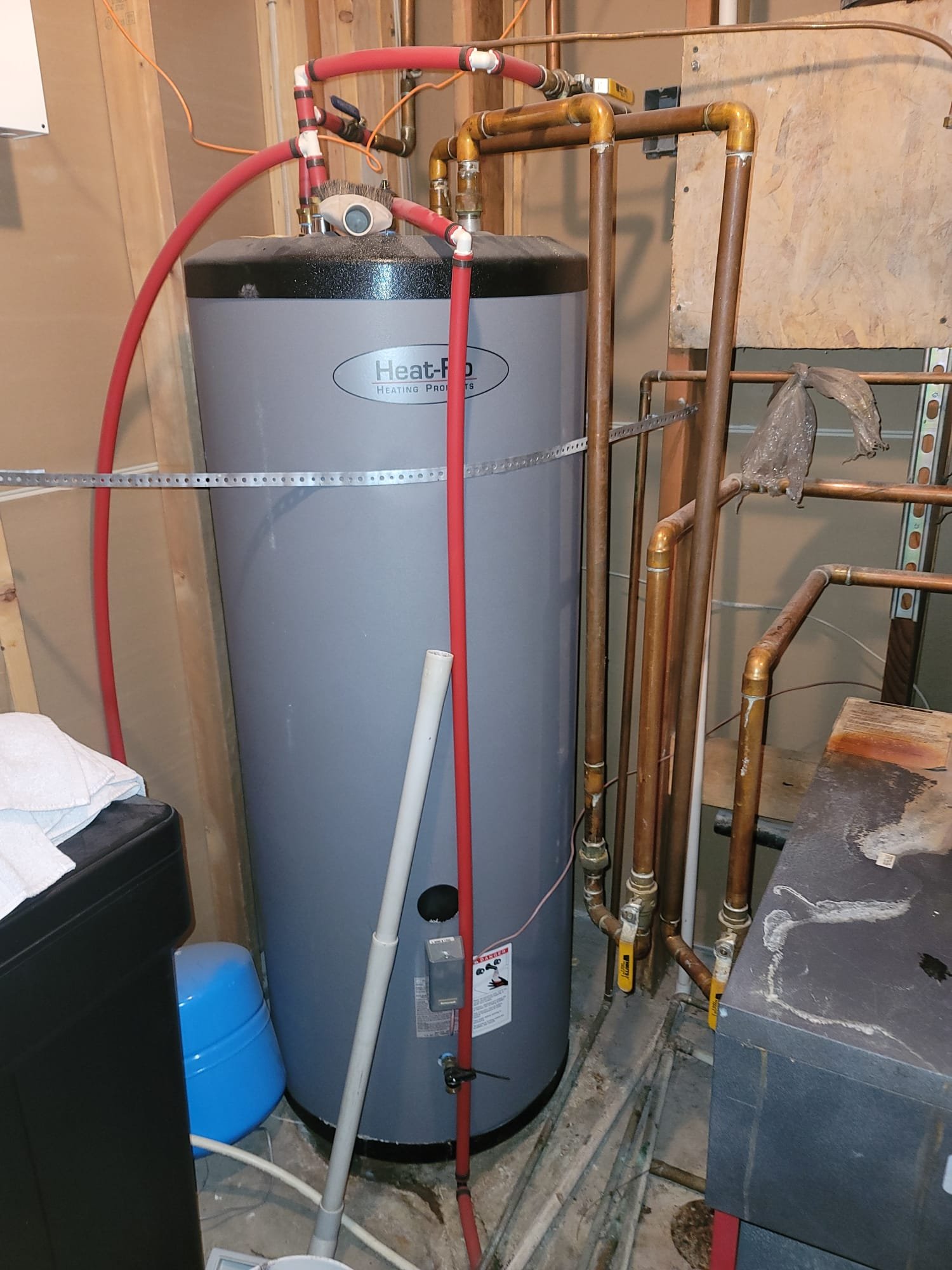 Image depicting commercial fire safety solutions, including fire alarm systems, fire suppression, and licensed repair services, ensuring comprehensive protection for businesses.