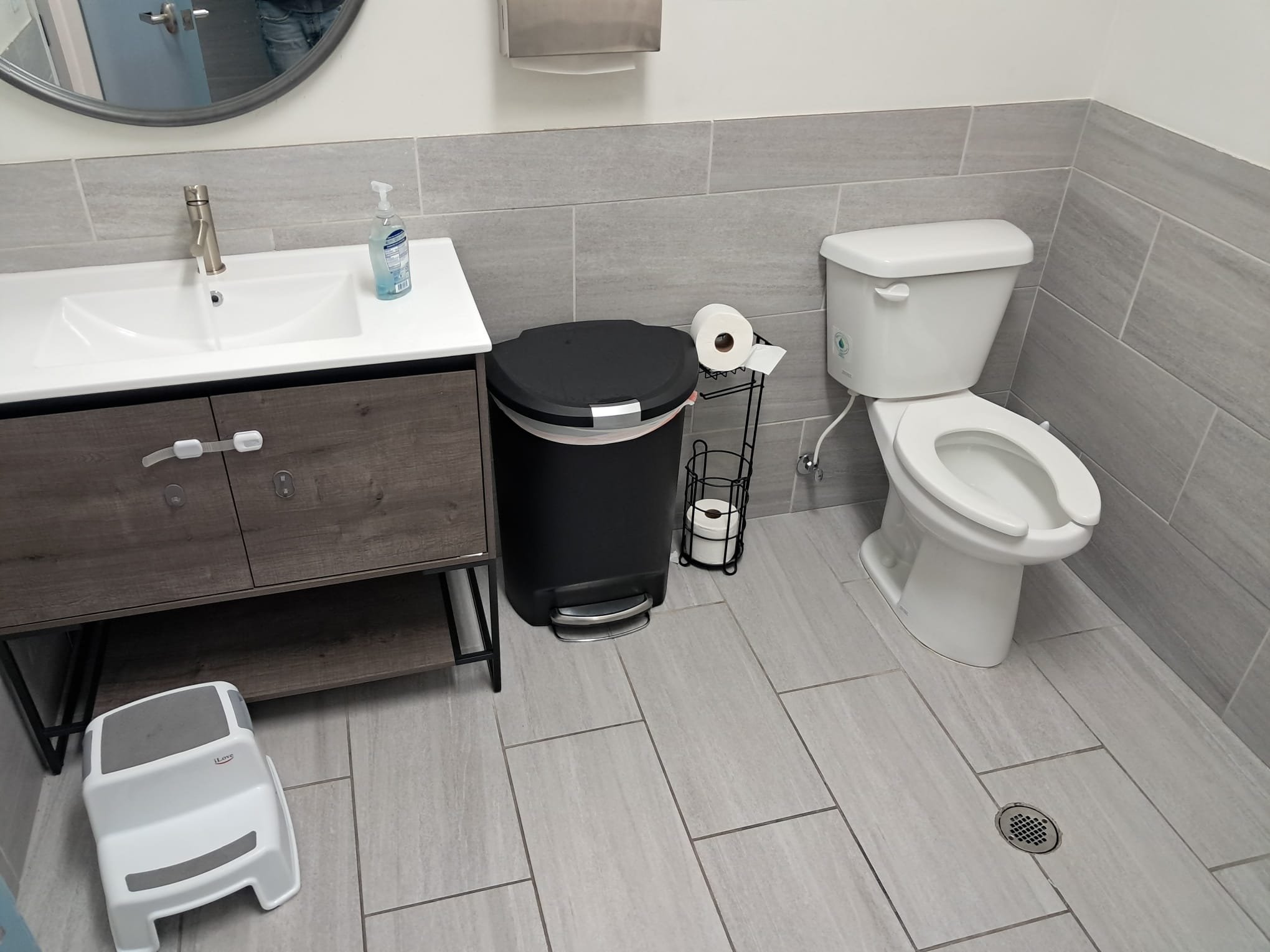 Clean, safe well water is achievable! This image highlights solutions for well water issues, from effective water systems and conditioners to professional odor removal for basement water damage, ensuring a healthy home.