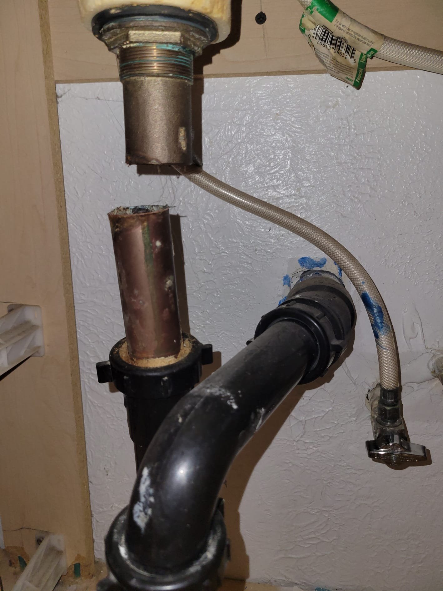 Sewage backup cleanup in Salem, Utah. Image depicts basement restoration after a sewage backup, emphasizing the importance of backflow prevention assembly to protect homes in Salem from future sewage issues. Related to our other basement sewage backup restoration services.