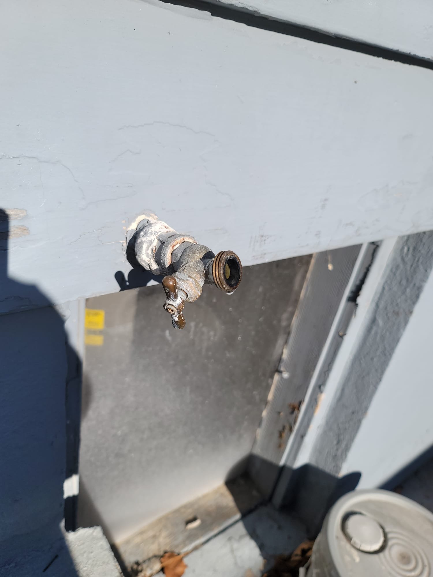 Image depicting solutions for well water issues, including filtration systems to purify well water and address potential water damage problems like emergency ceiling leaks and associated odor removal. Focus on clean, safe water and home protection.