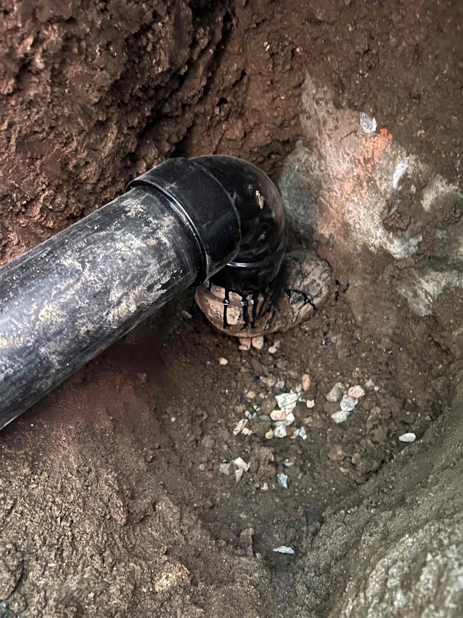 Image depicting professional commercial sewage backup cleanup services, emphasizing sewage tank maintenance and comprehensive service for commercial properties affected by sewage backups.