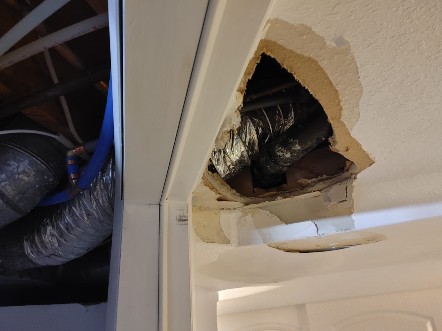 Image depicting commercial ceiling water damage cleanup, highlighting services for both routine and emergency situations. Find reliable commercial ceiling water damage cleanup near you.