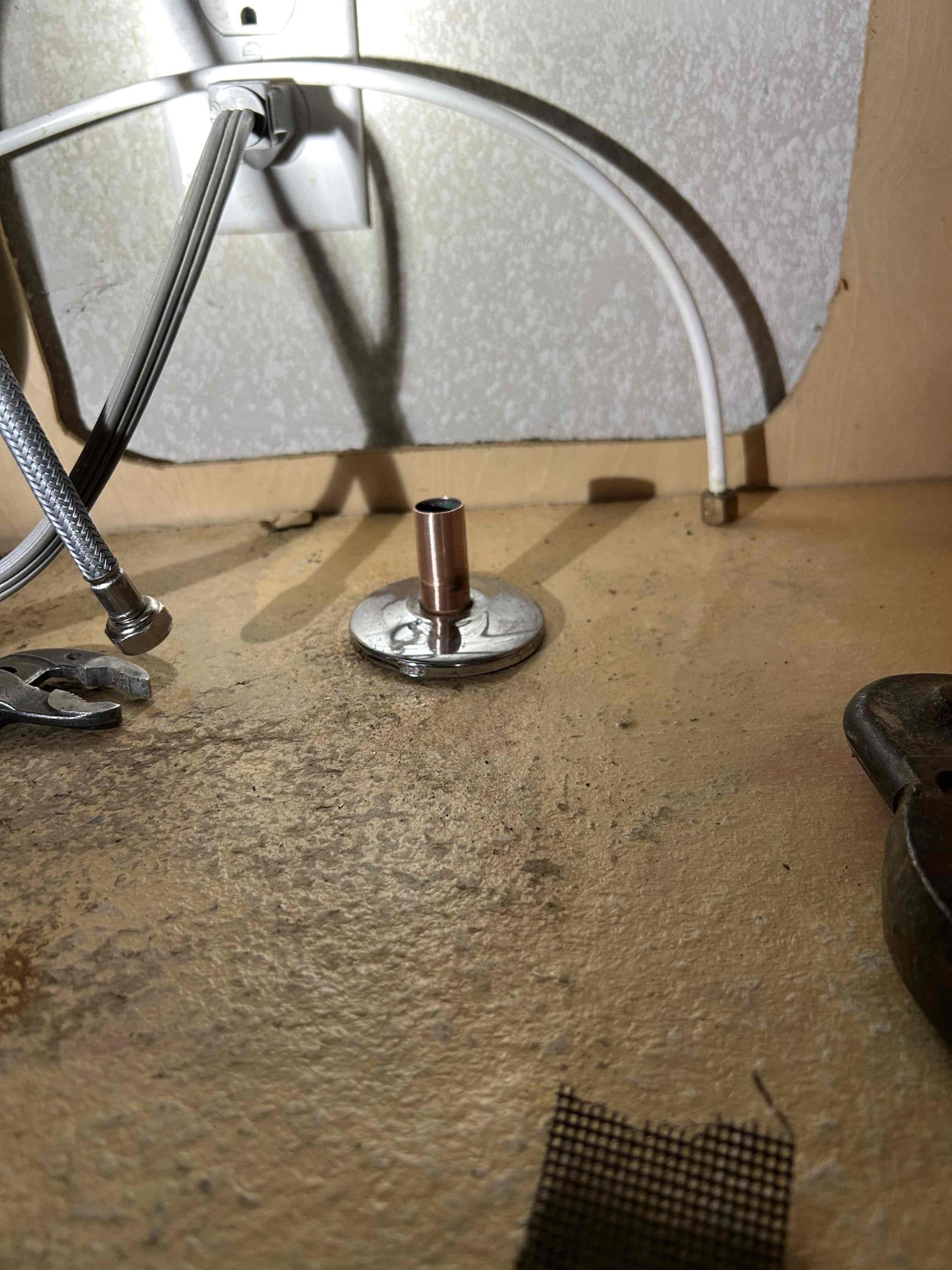 Commercial smoke recovery service addressing musty laundry odors. Professional cleaning and restoration services to eliminate smoke damage and lingering smells.