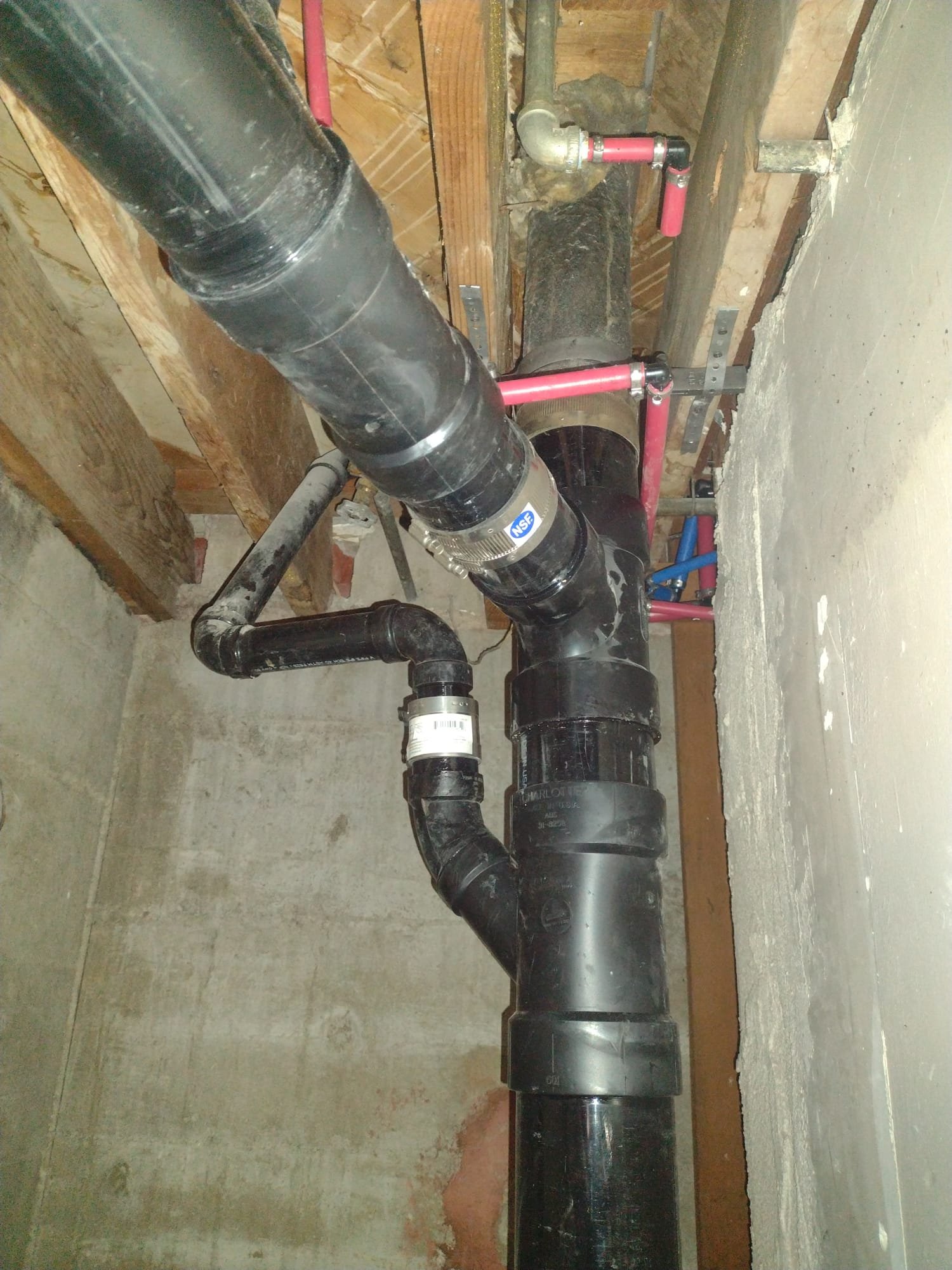 Image depicting water main repair work, relevant to costs associated with main sewer line clog repair and house main water line repairs. Highlights the importance of maintaining water and sewer lines to avoid expensive repairs.