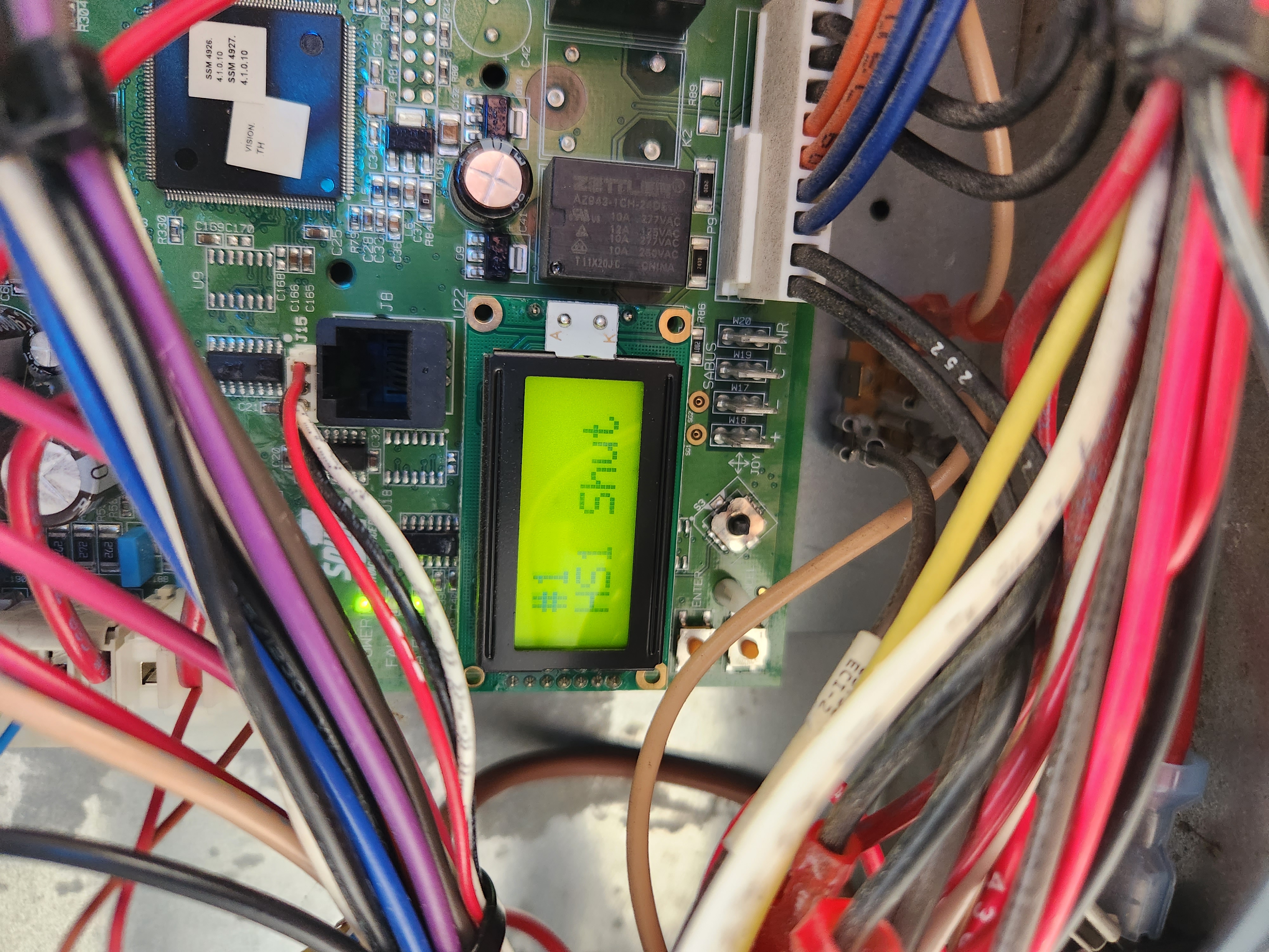 Image depicting residential HVAC replacement services, showcasing air conditioning sales and installation. Find top-rated HVAC replacements near you for efficient home cooling solutions.