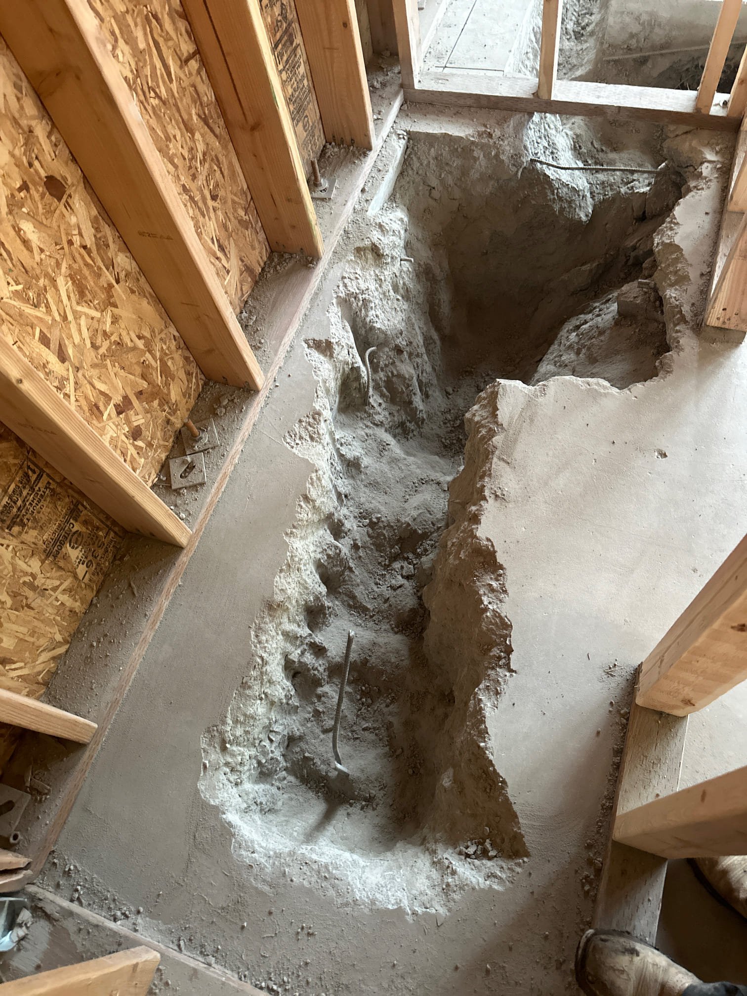 Image depicting insured commercial sewage backup recovery services. Shows a septic tank being pumped, illustrating a key step in preventing and resolving sewage backups in commercial properties. Professional service ensures efficient and safe recovery.