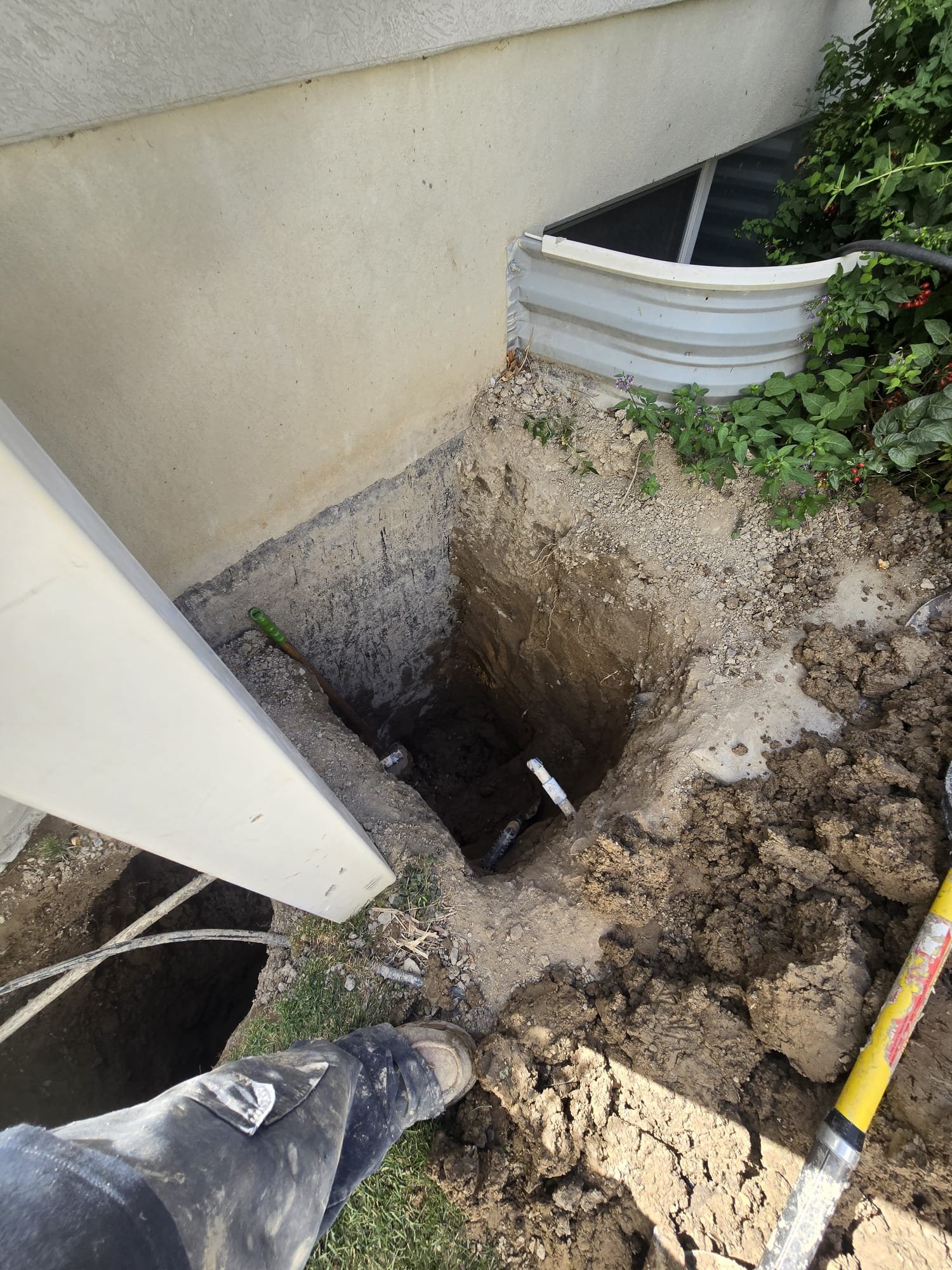 Residential ceiling water damage repair and maintenance often goes hand-in-hand with other home repairs. Similar to porcelain sink chip repair, addressing water damage promptly prevents further issues. Understanding residential ceiling water damage repair pricing helps homeowners budget for necessary fixes and maintain their property value.